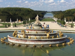 Tout refaire à l’identique et retrouver les gestes d’autrefois : telle est l’ambition des fontainiers du château de Versailles.