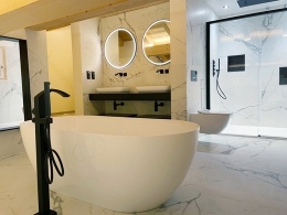 Une salle de bains cousue main réalisée par Rémi Maurice