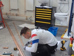 Axel Bézias médaille d'excellence plomberie chauffage Worldskills 2024