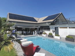 Photovoltaïque, pompe à chaleur et batterie pour une maison savoyarde