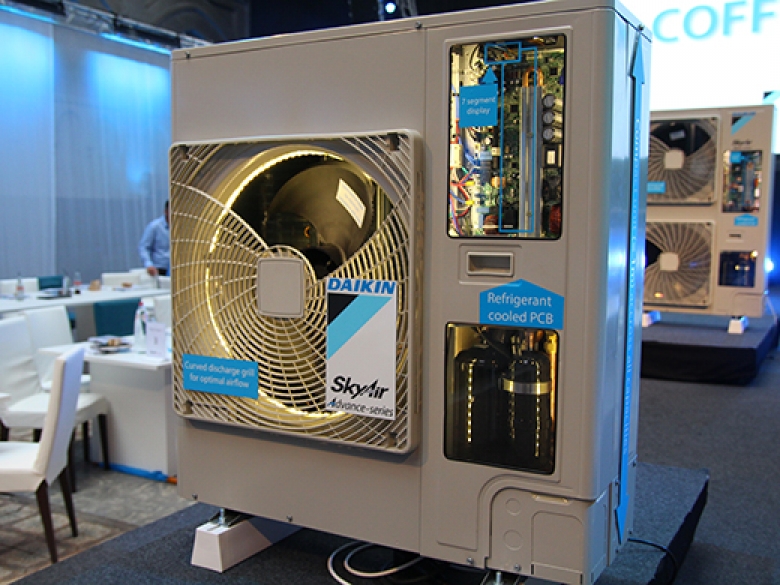 ACTU Daikin table sur le R-32 aussi dans le tertiaire !