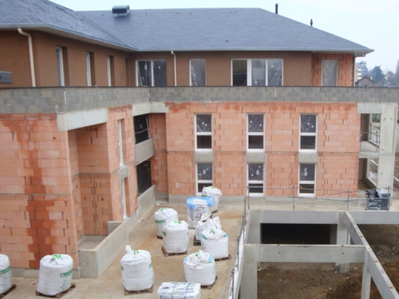 Si l’activité des entreprises de bâtiment reste soutenue, le renversement de tendance constaté sur le marché du logement neuf est un mauvais signe que la FFB prend très au sérieux.