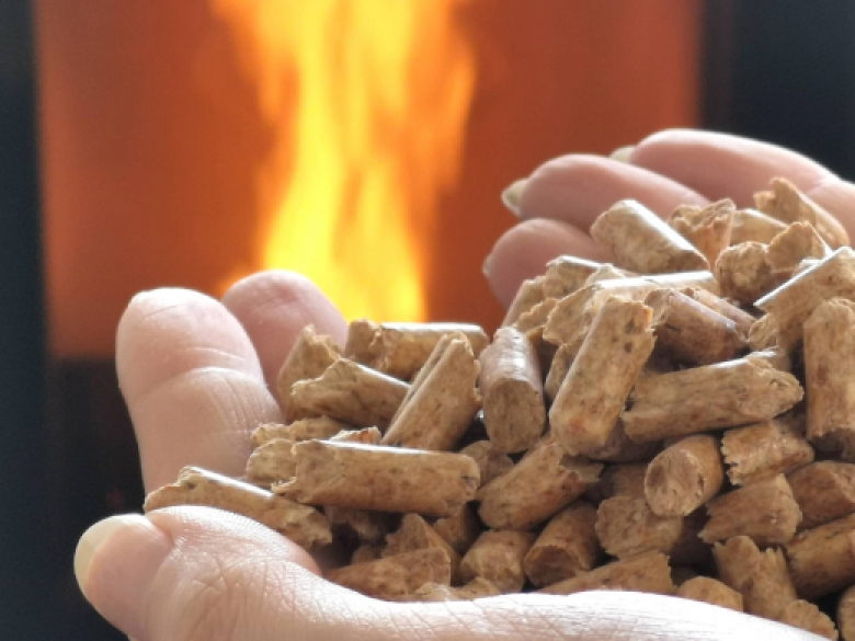 poêle à granulés chauffage au bois plan d'électrification